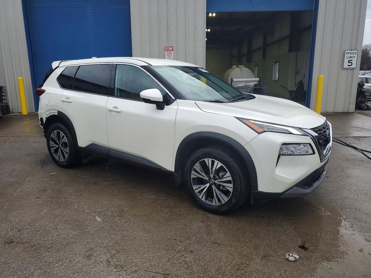 2021 NISSAN ROGUE SV photo 4