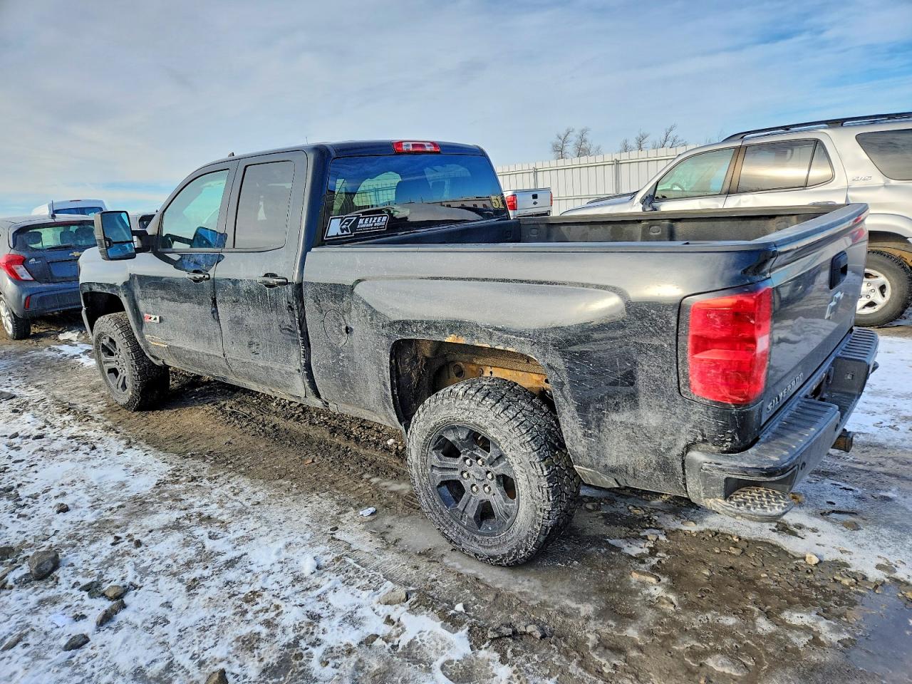 2017 CHEVROLET SILVERADO K1500 LT photo 2