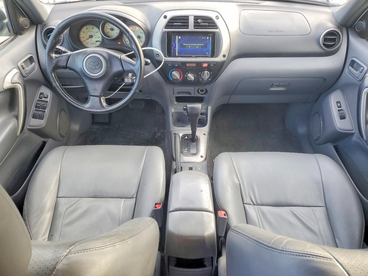 2002 TOYOTA RAV4 photo 8