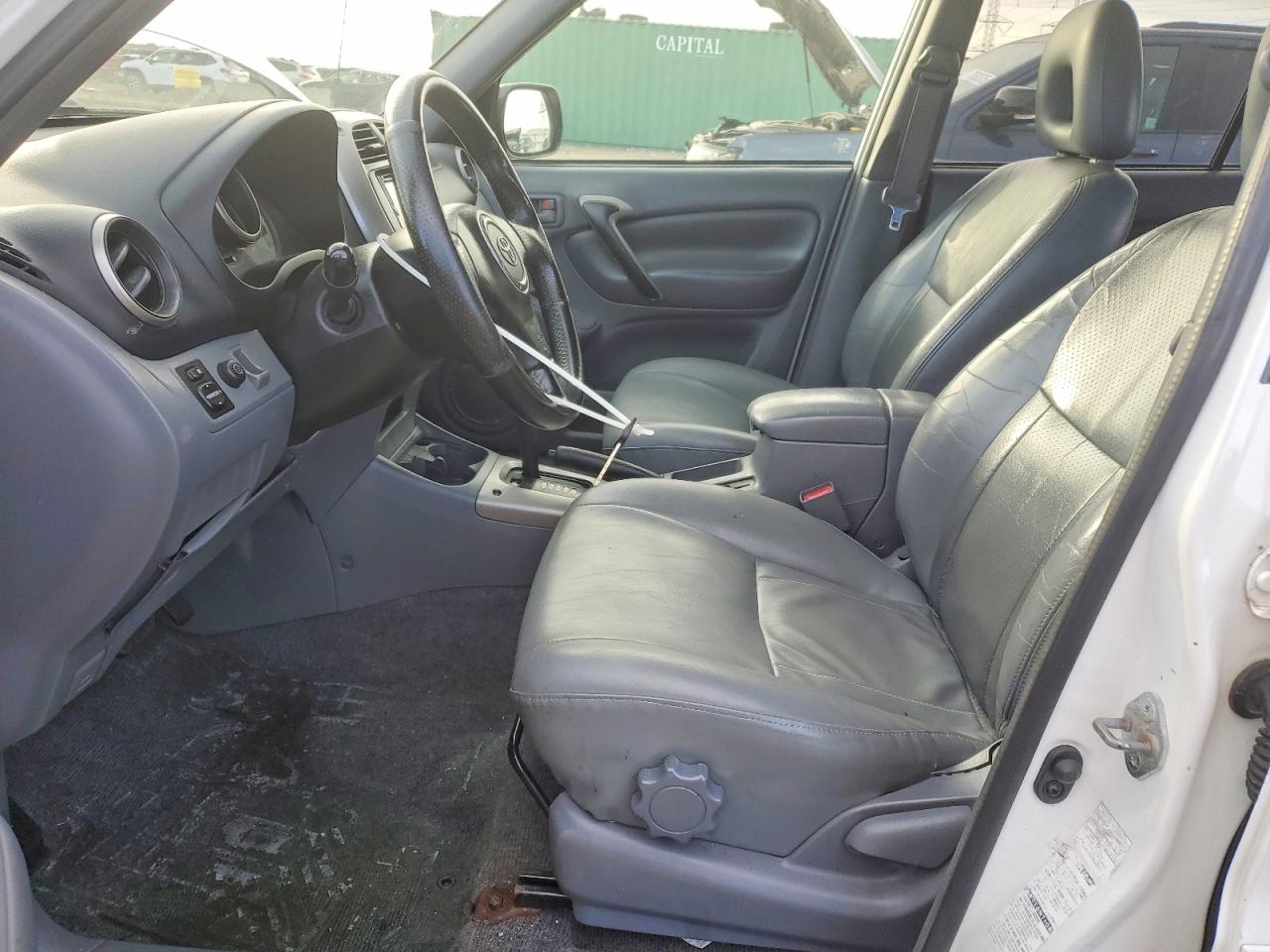 2002 TOYOTA RAV4 photo 7