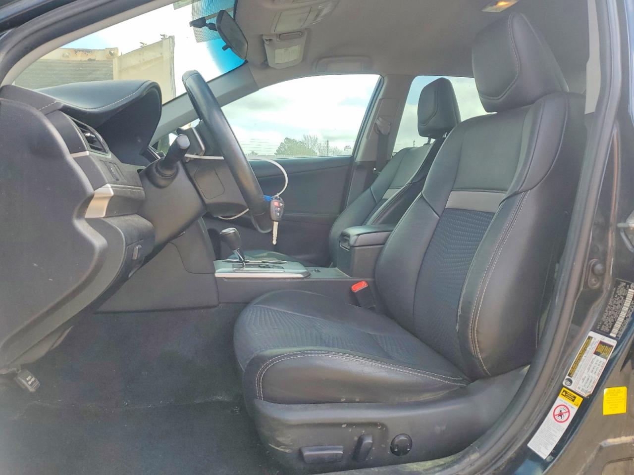 2014 TOYOTA CAMRY L photo 7