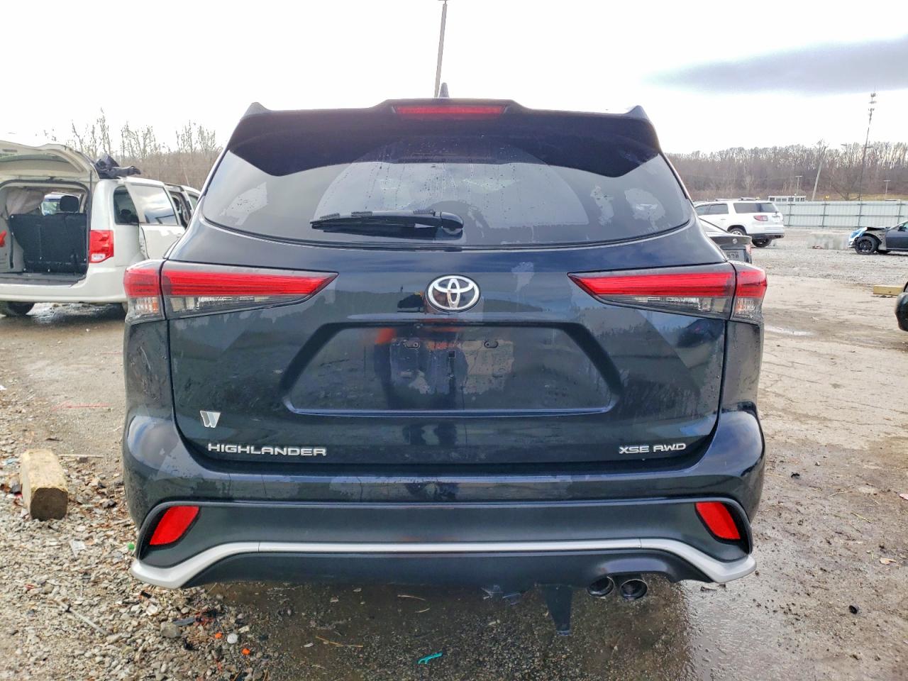 2021 TOYOTA HIGHLANDER XSE photo 6