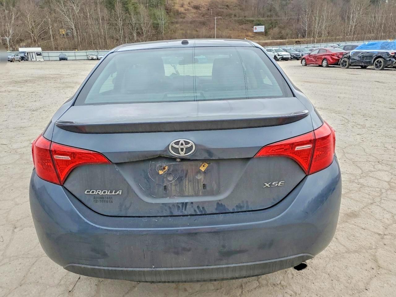 2019 TOYOTA COROLLA L photo 6