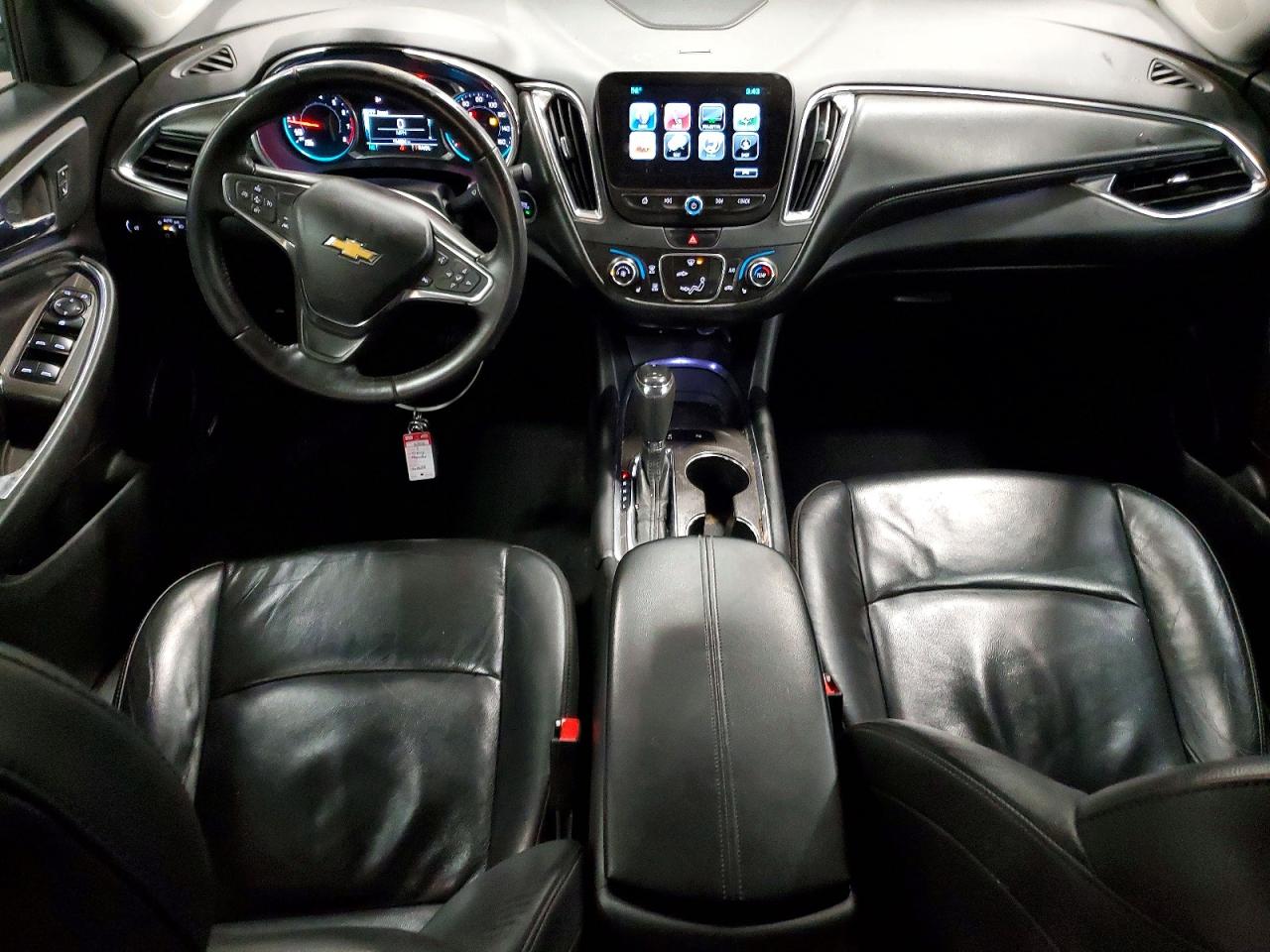 2017 CHEVROLET MALIBU LT photo 8