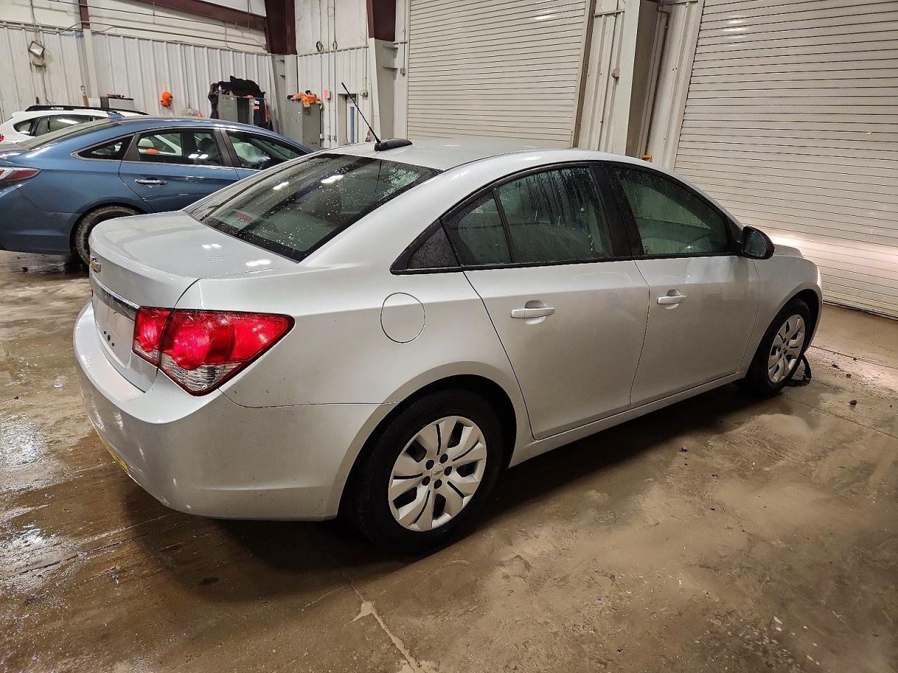 2015 CHEVROLET CRUZE LS photo 5