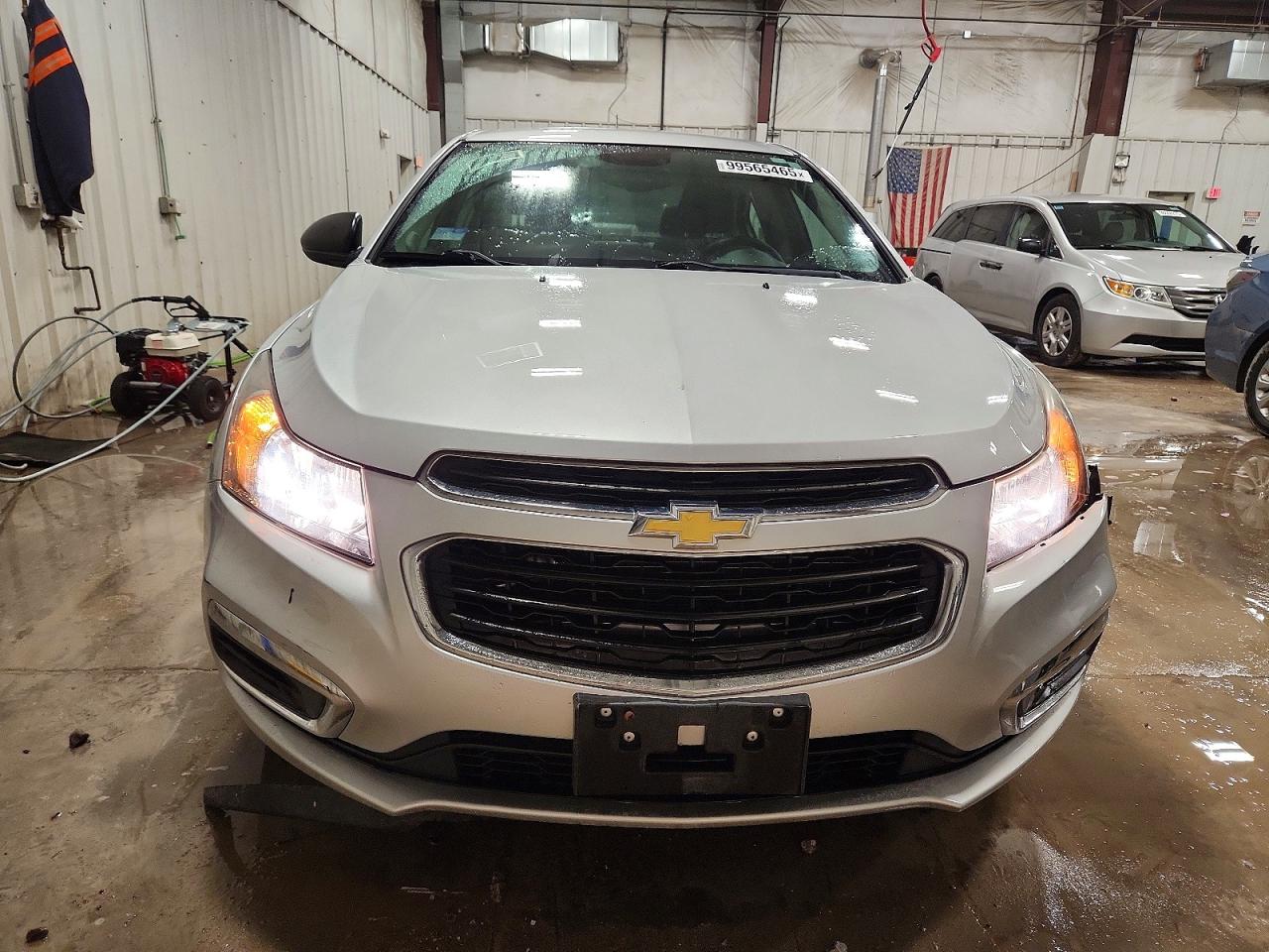 2015 CHEVROLET CRUZE LS photo 9
