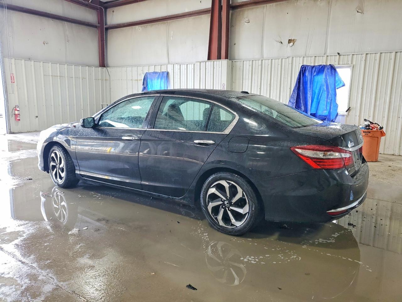 2017 HONDA ACCORD EXL photo 2