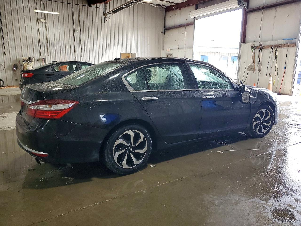 2017 HONDA ACCORD EXL photo 3