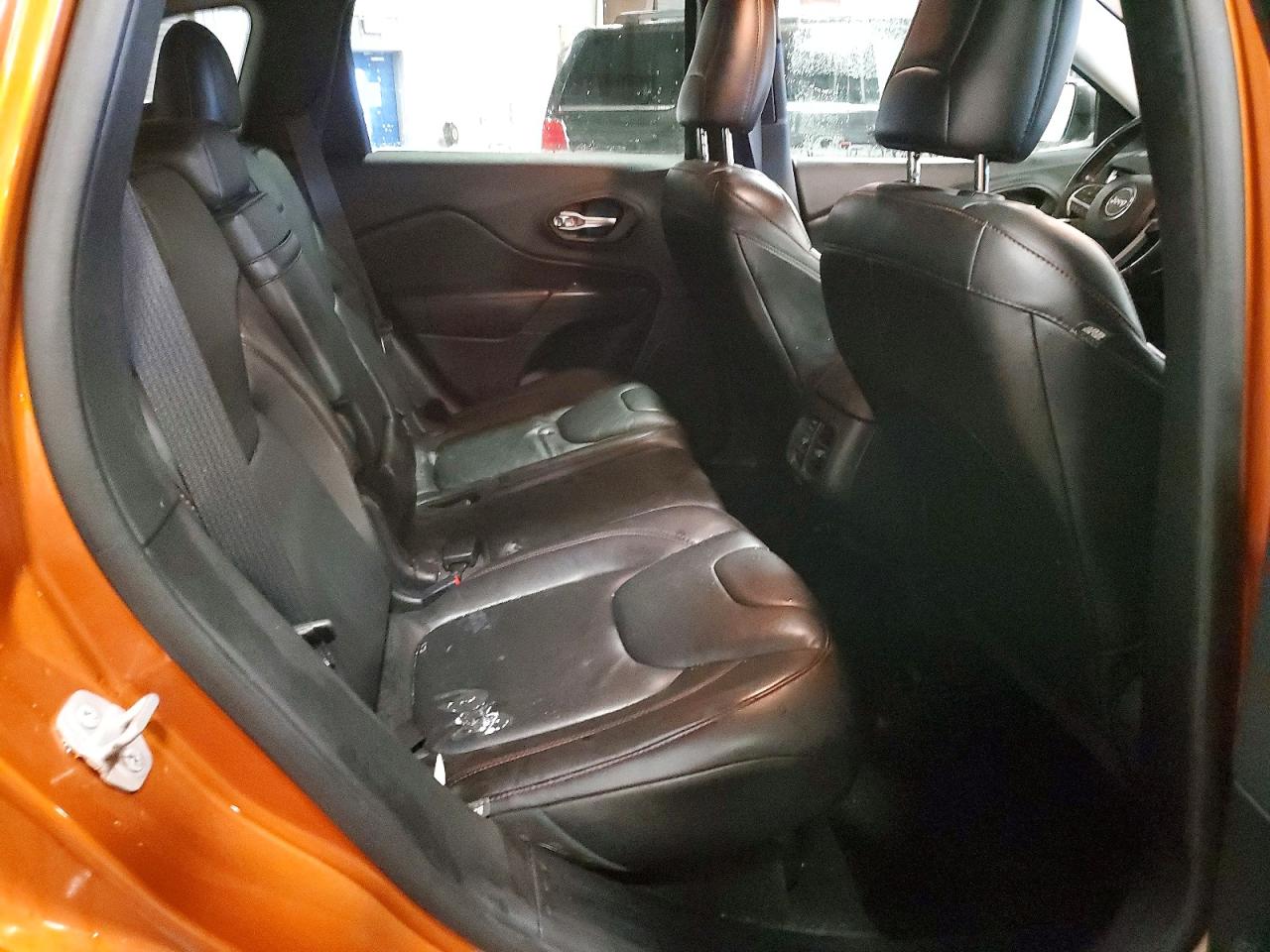 2015 JEEP CHEROKEE TRAILHAWK photo 11