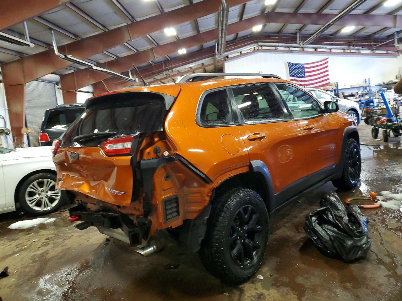 2015 JEEP CHEROKEE TRAILHAWK photo 3