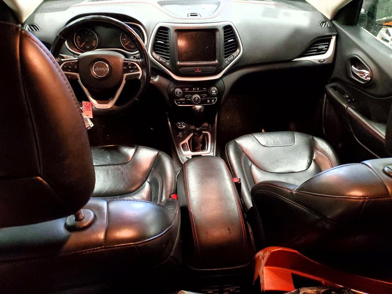 2015 JEEP CHEROKEE TRAILHAWK photo 8