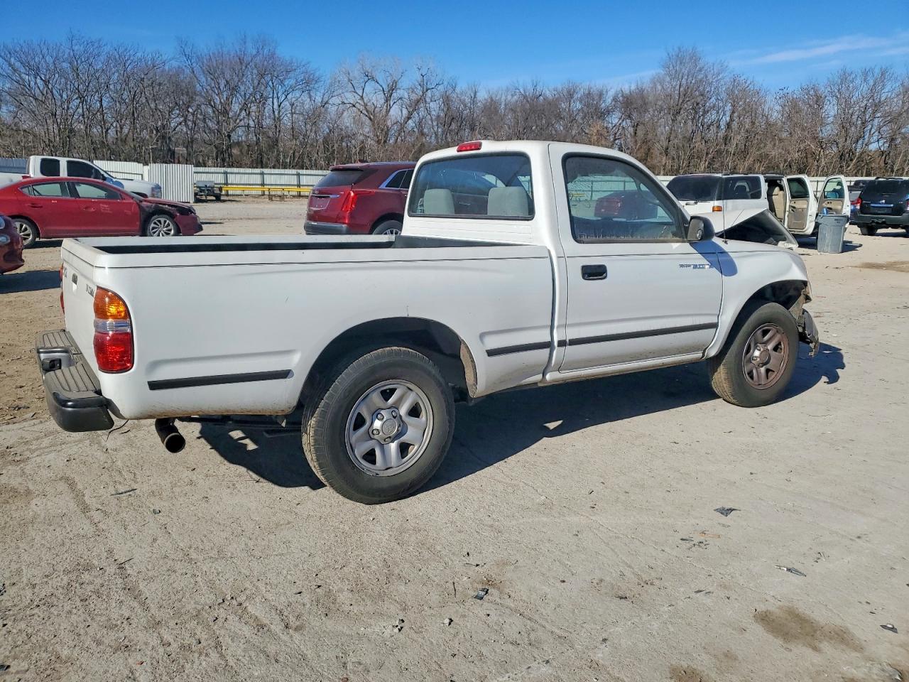 2001 TOYOTA TACOMA photo 3
