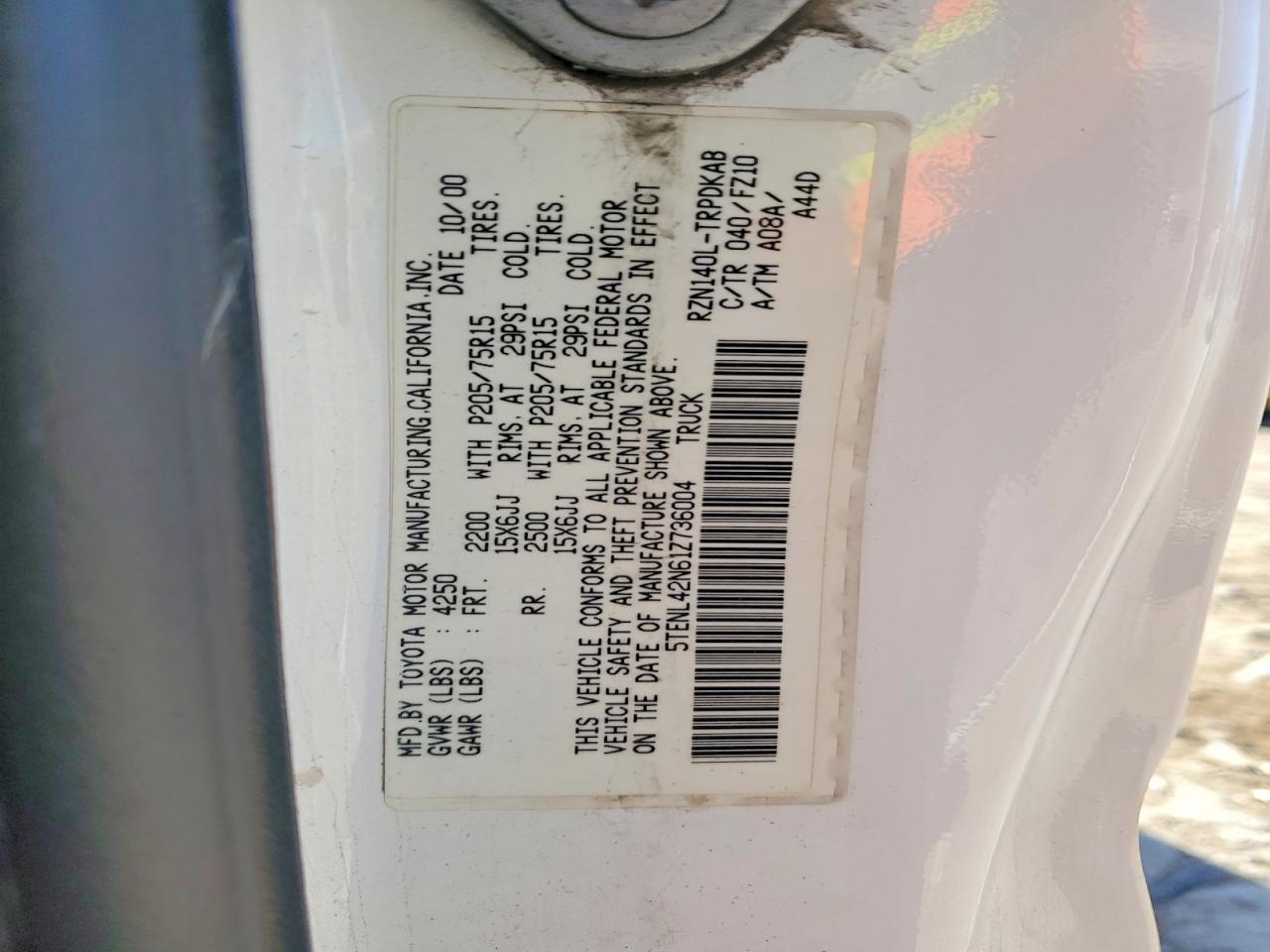 2001 TOYOTA TACOMA photo 12