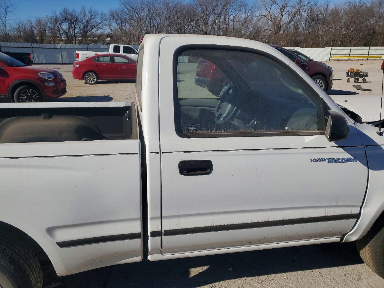 2001 TOYOTA TACOMA photo 10