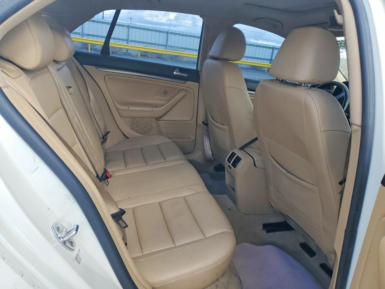 2008 VOLKSWAGEN JETTA SE photo 10
