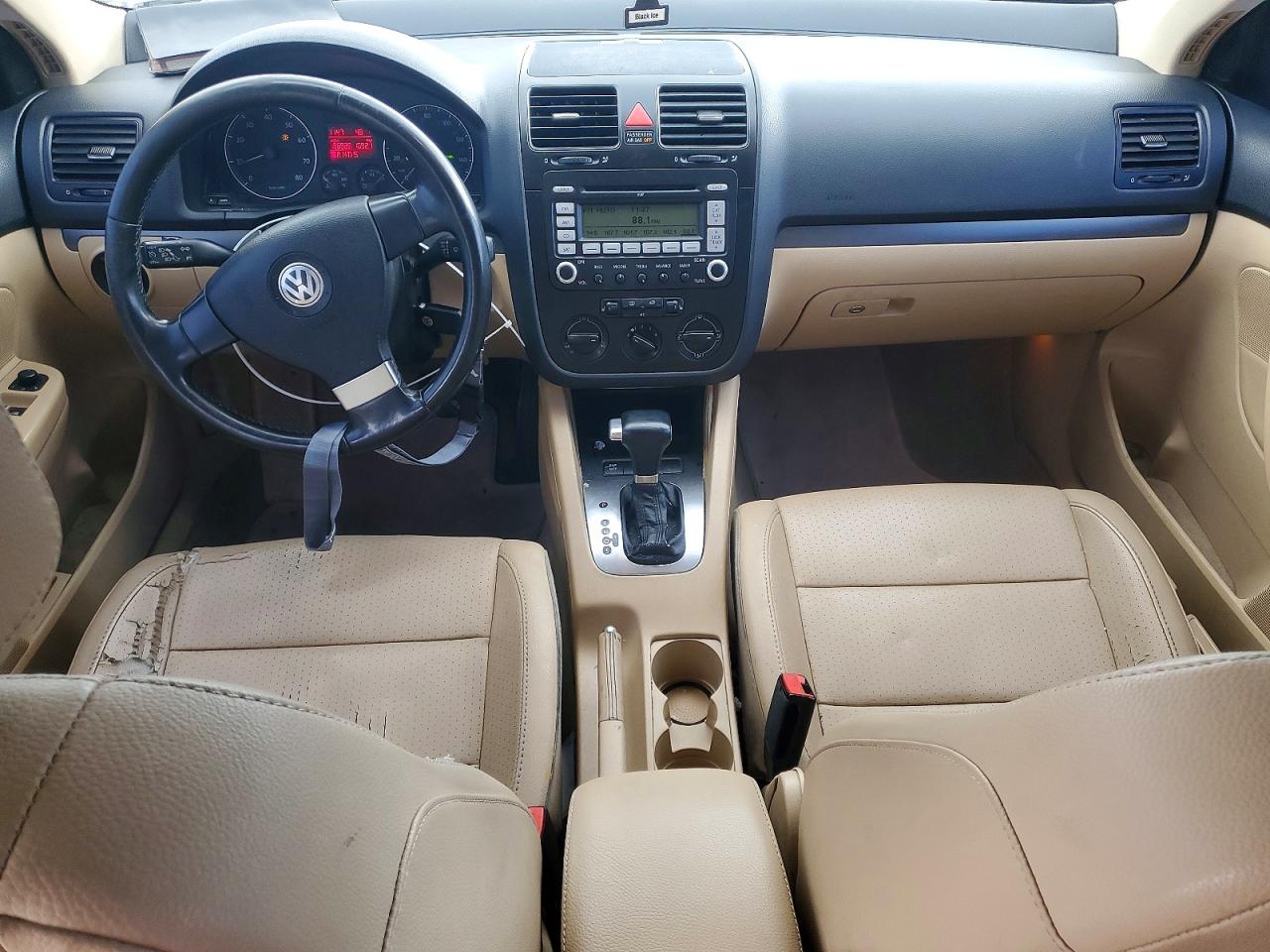 2008 VOLKSWAGEN JETTA SE photo 8
