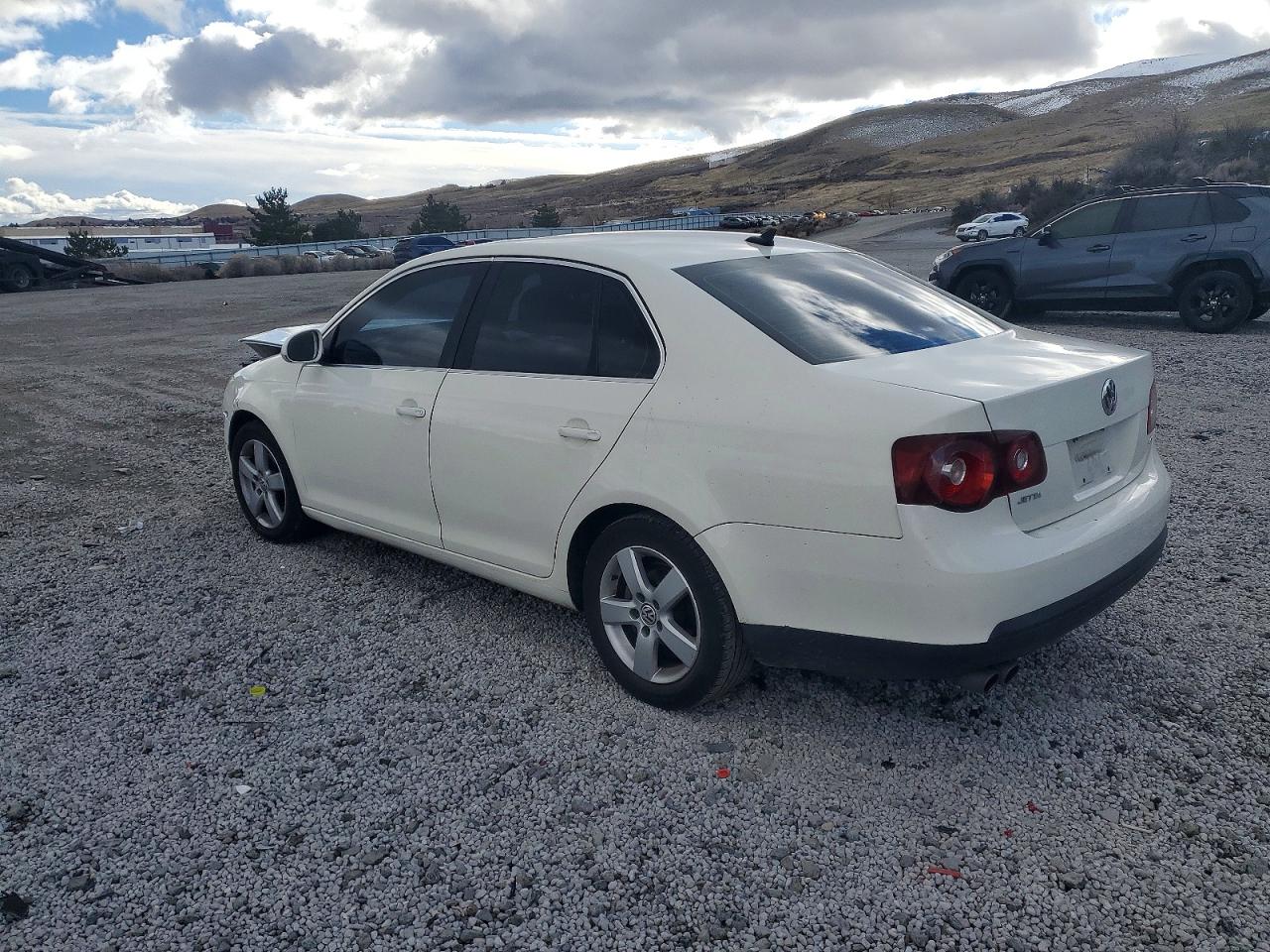 2008 VOLKSWAGEN JETTA SE photo 2