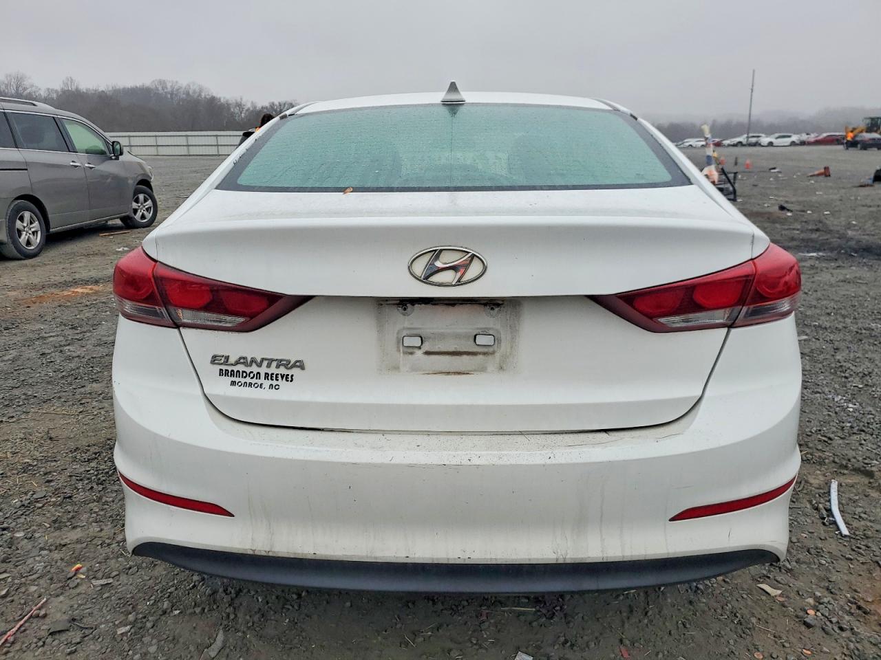 2018 HYUNDAI ELANTRA SEL photo 6