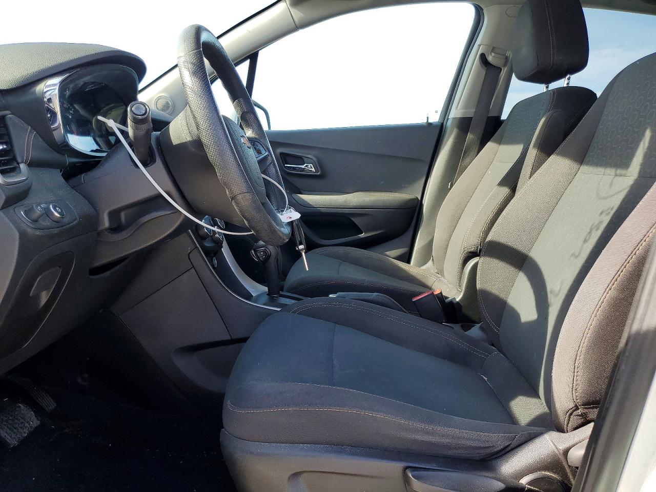 2020 CHEVROLET TRAX LS photo 7