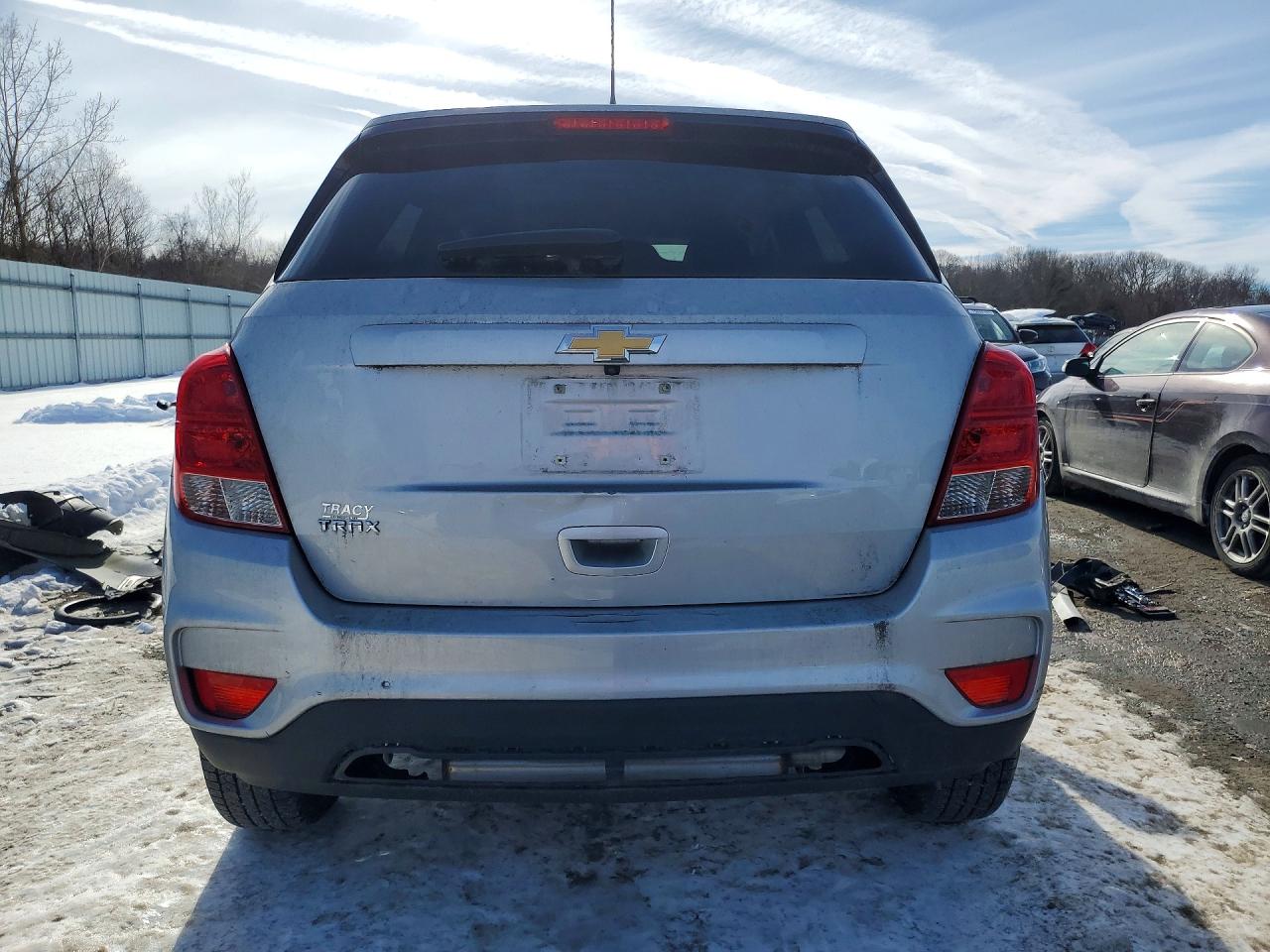 2020 CHEVROLET TRAX LS photo 6