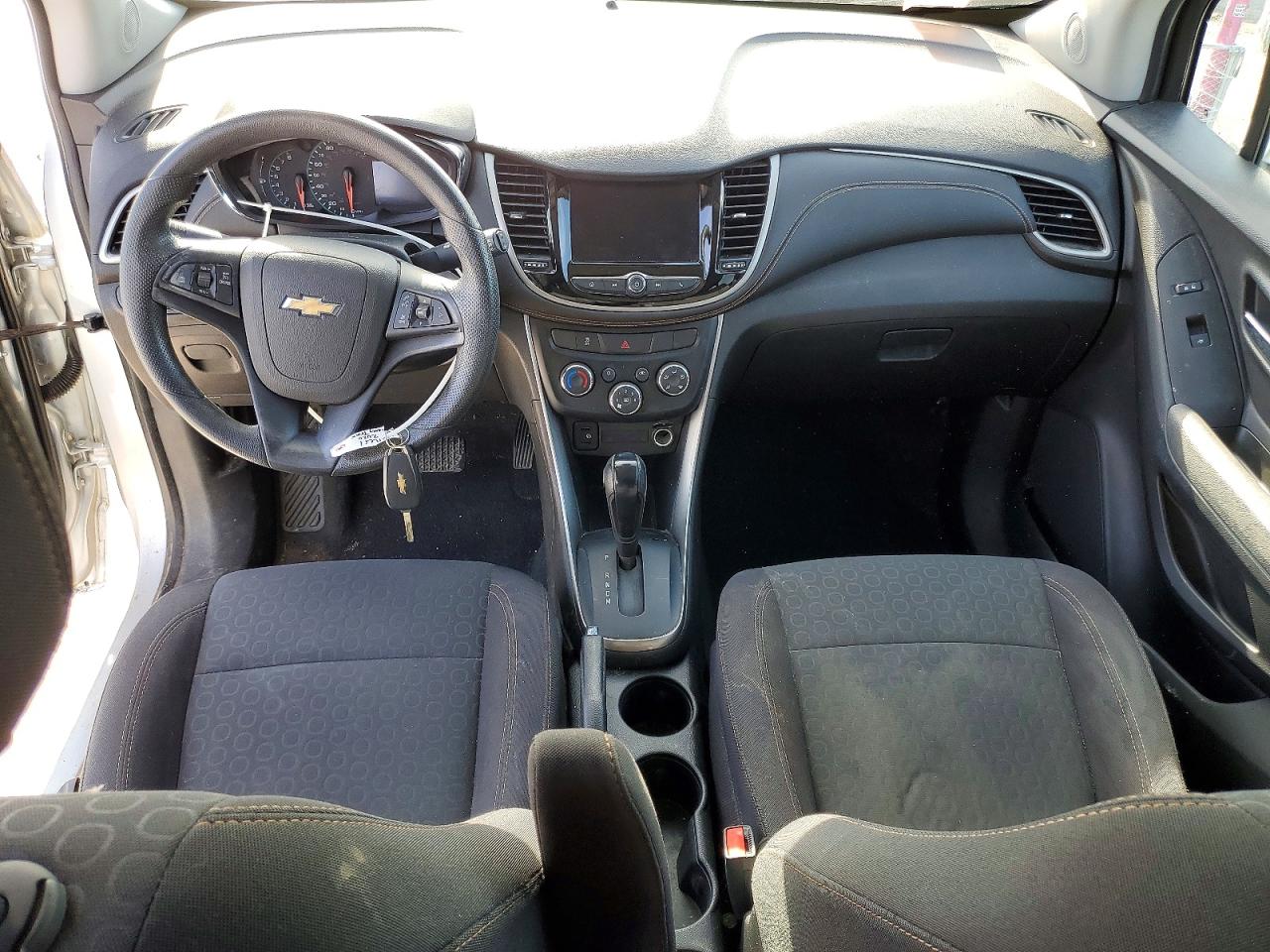2020 CHEVROLET TRAX LS photo 8