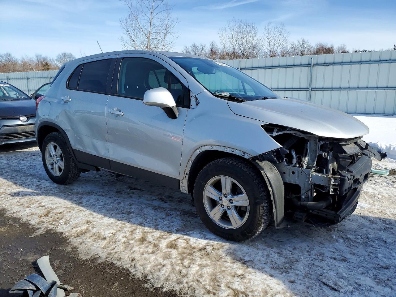 2020 CHEVROLET TRAX LS photo 4