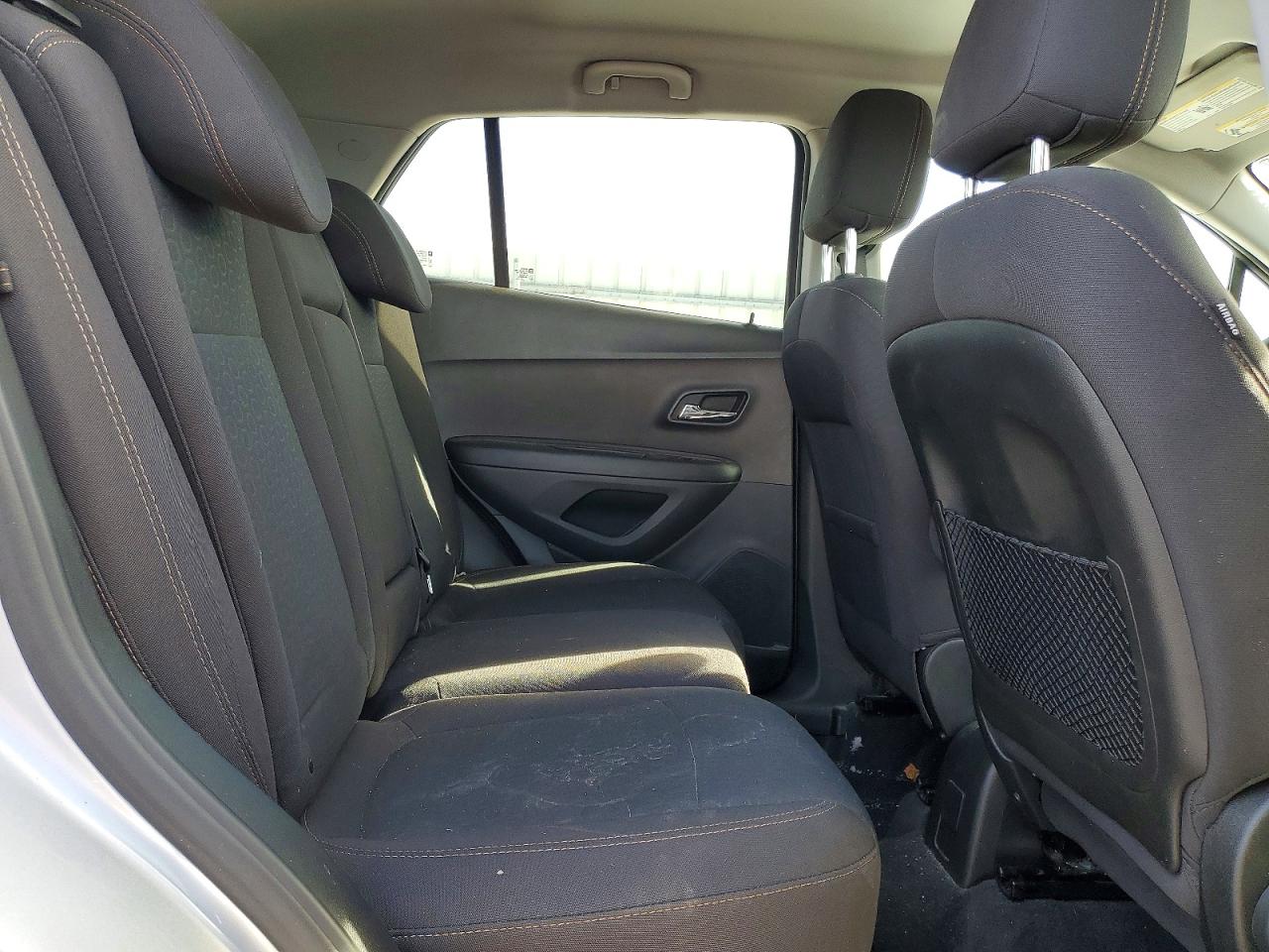 2020 CHEVROLET TRAX LS photo 11