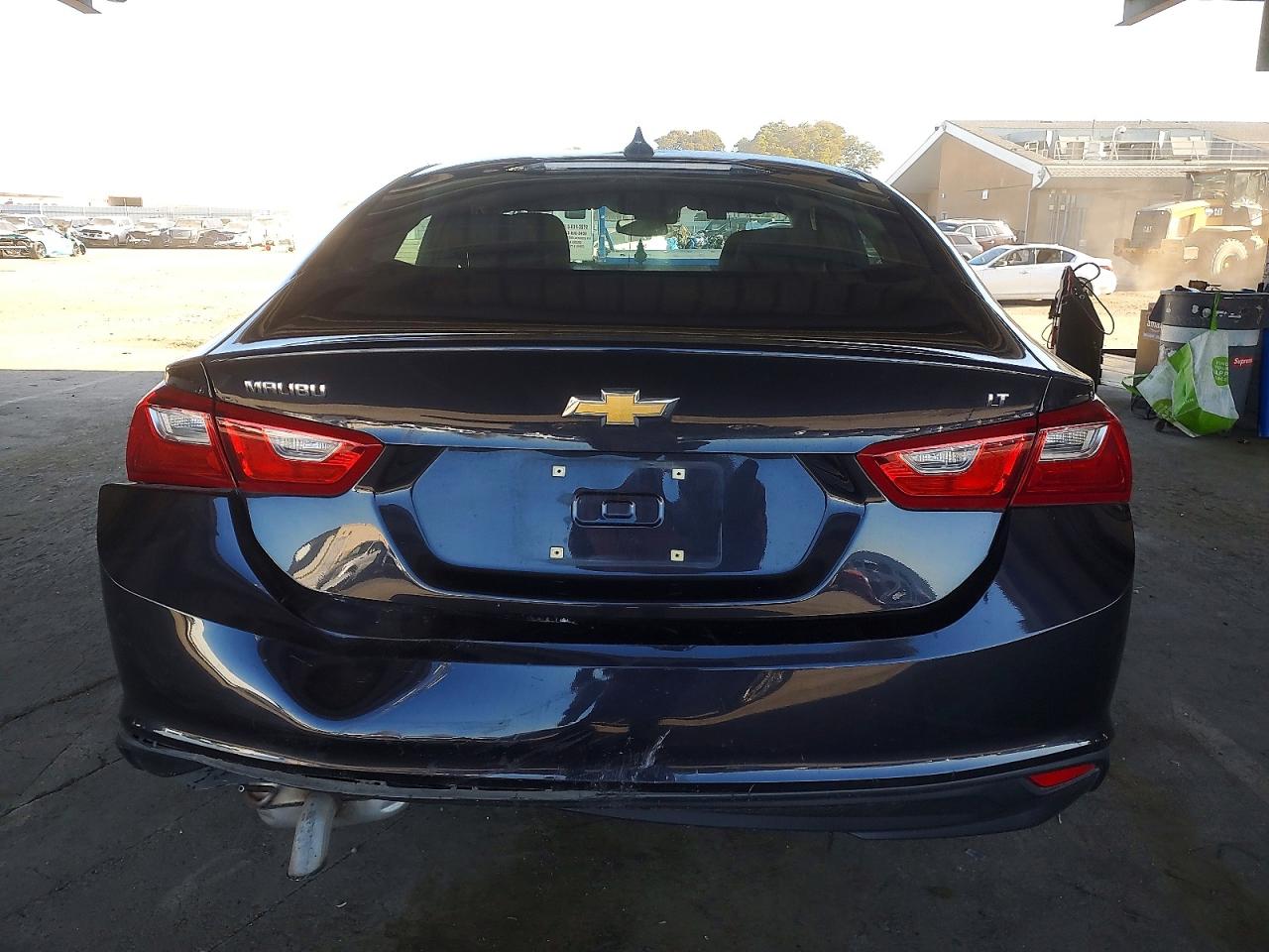 2023 CHEVROLET MALIBU LT photo 6