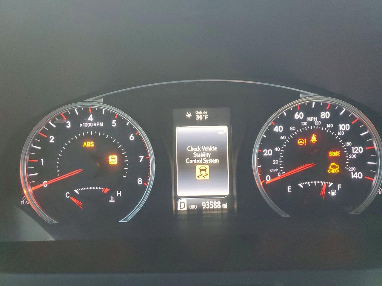 2017 TOYOTA CAMRY LE photo 9