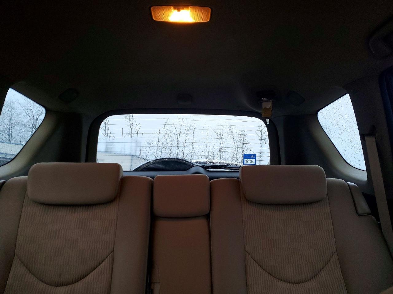 2011 TOYOTA RAV4 photo 10