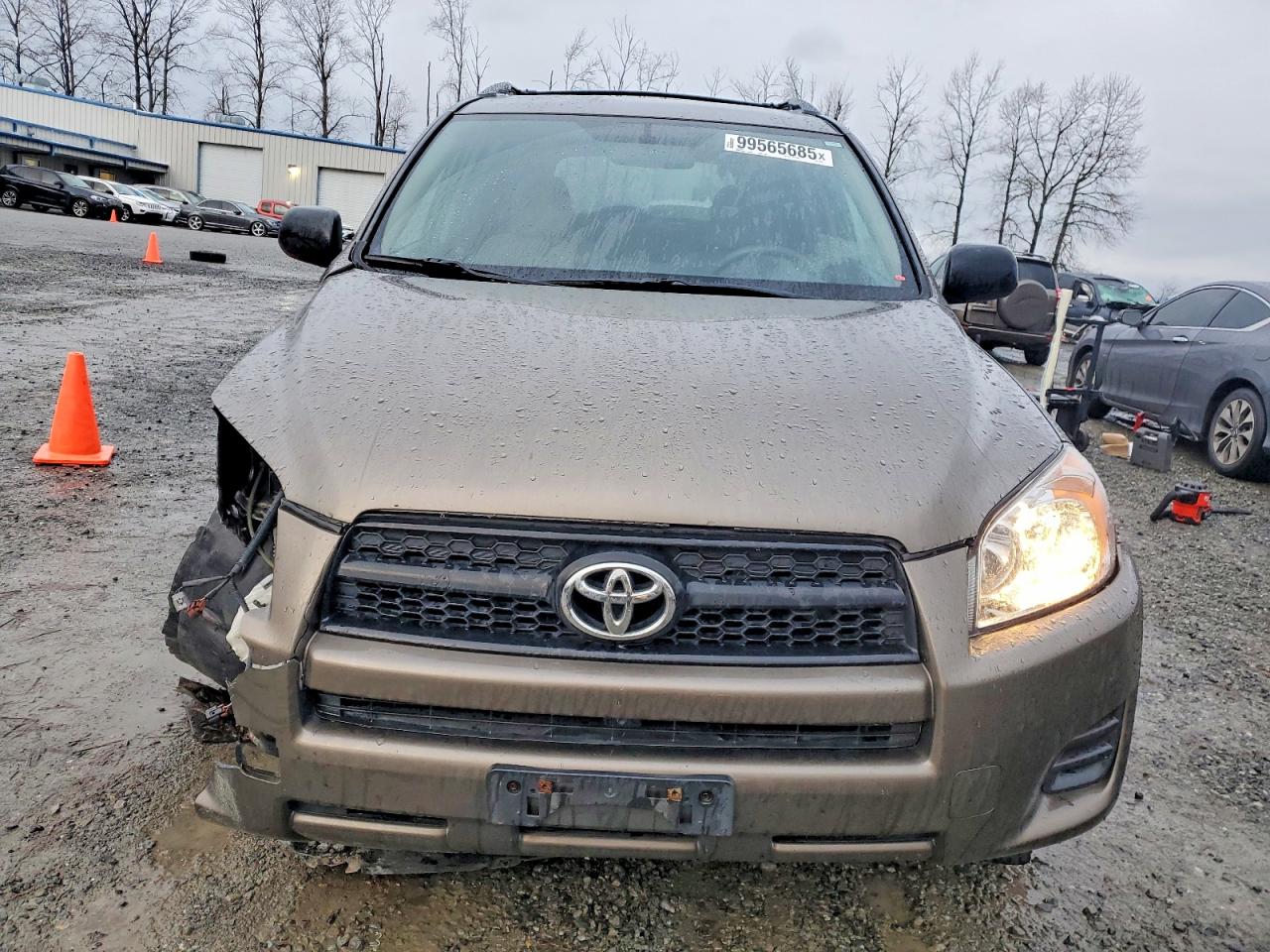 2011 TOYOTA RAV4 photo 5