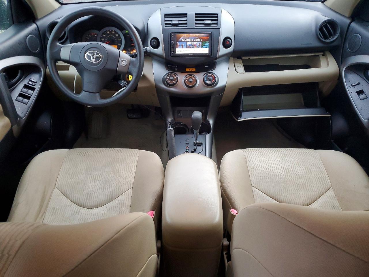2011 TOYOTA RAV4 photo 8