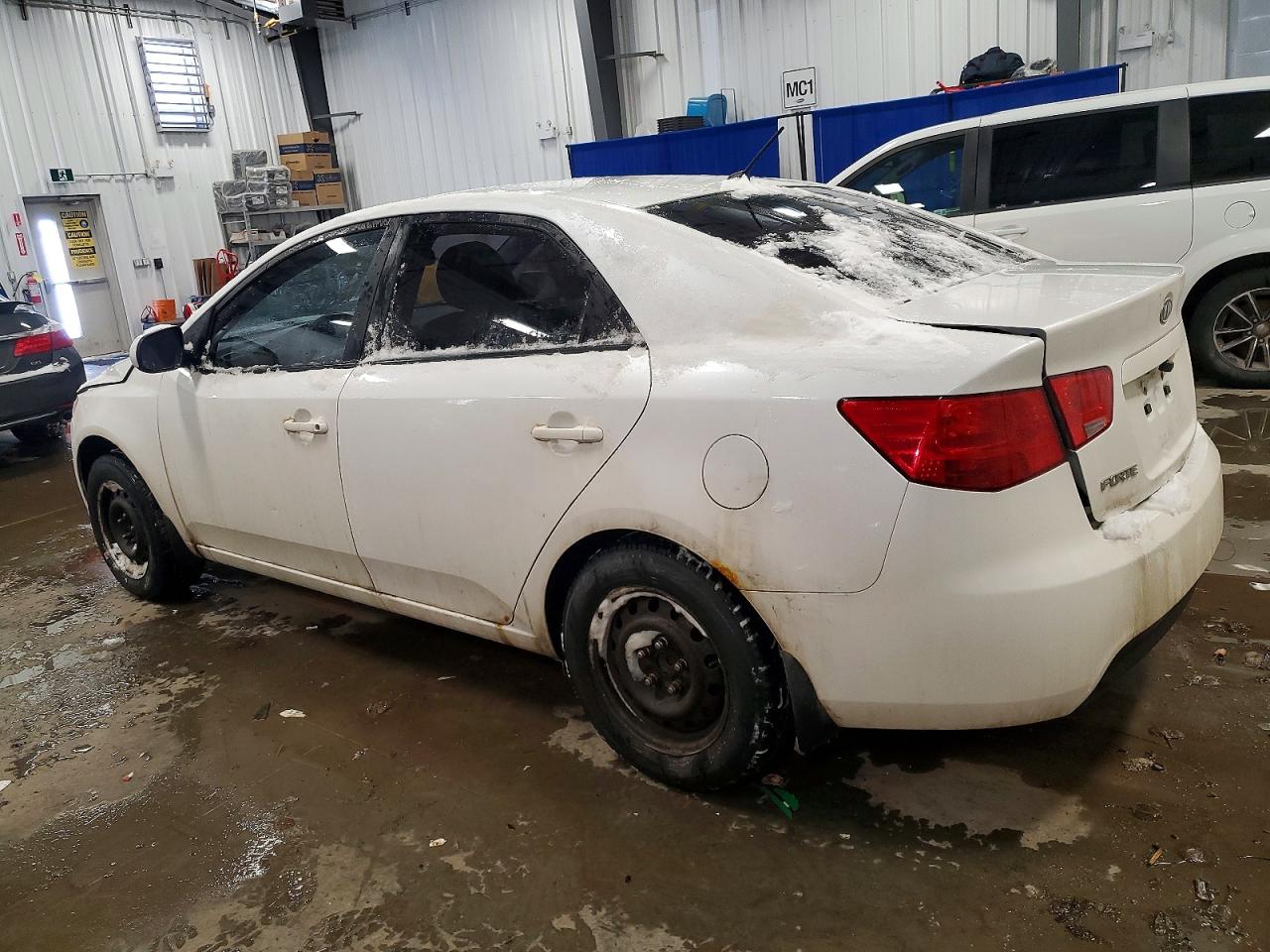 2013 KIA FORTE LX photo 2