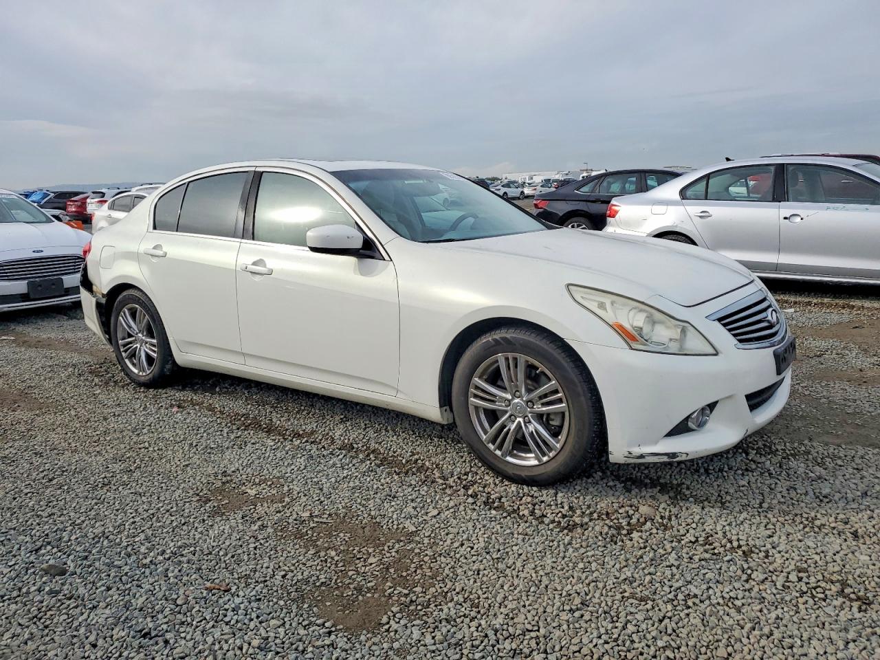 2010 INFINITI G37 BASE photo 4