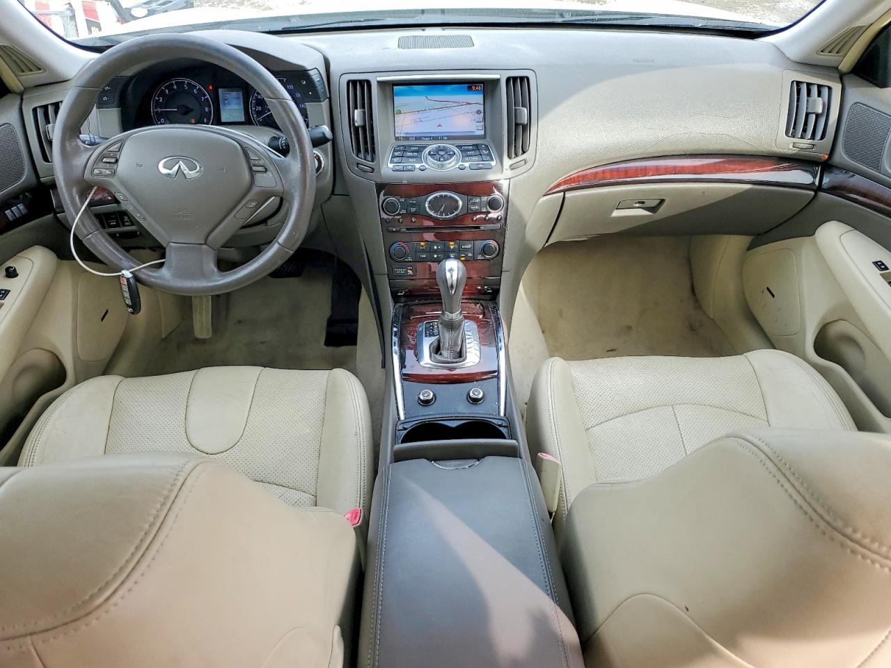 2010 INFINITI G37 BASE photo 8