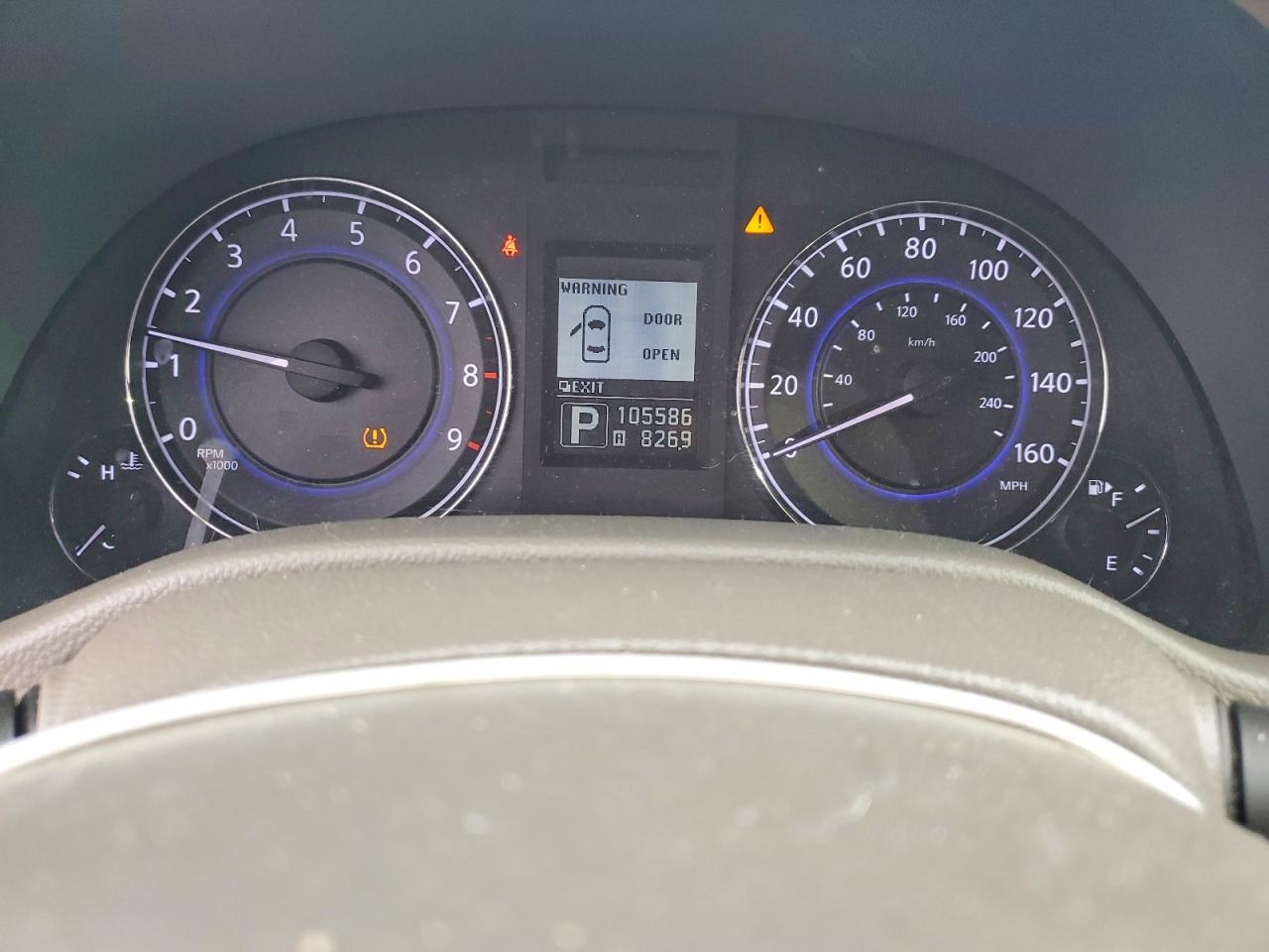 2010 INFINITI G37 BASE photo 9
