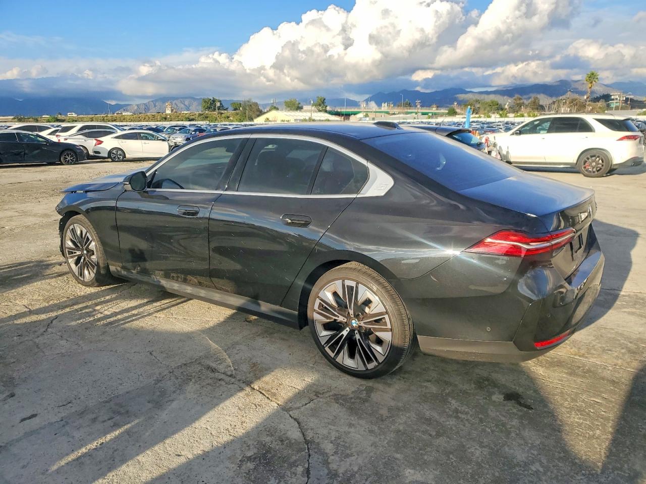 2025 BMW 530 I photo 2