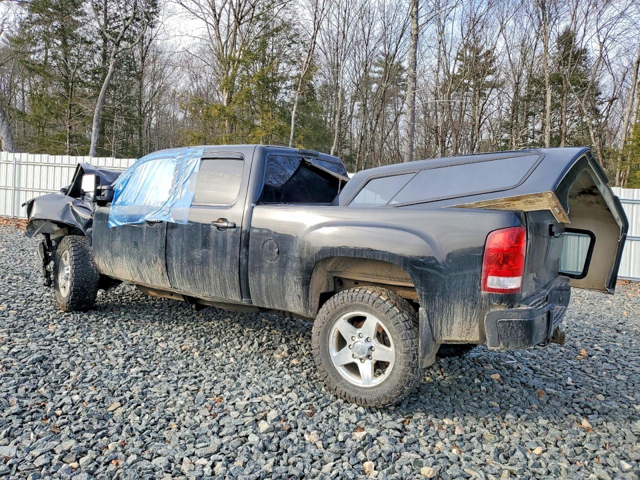 2012 GMC SIERRA K2500 DENALI photo 2
