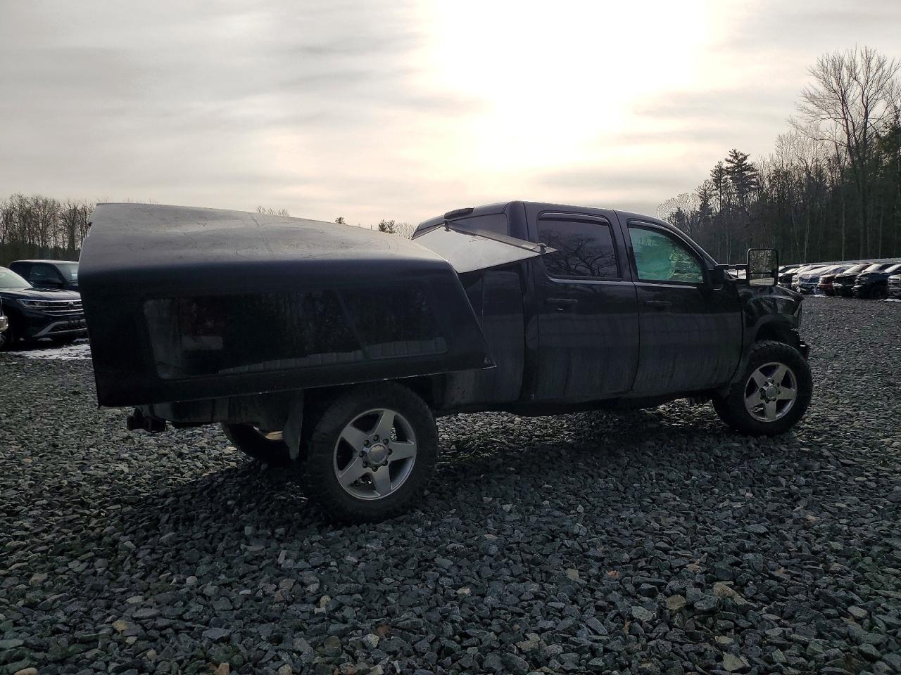2012 GMC SIERRA K2500 DENALI photo 3