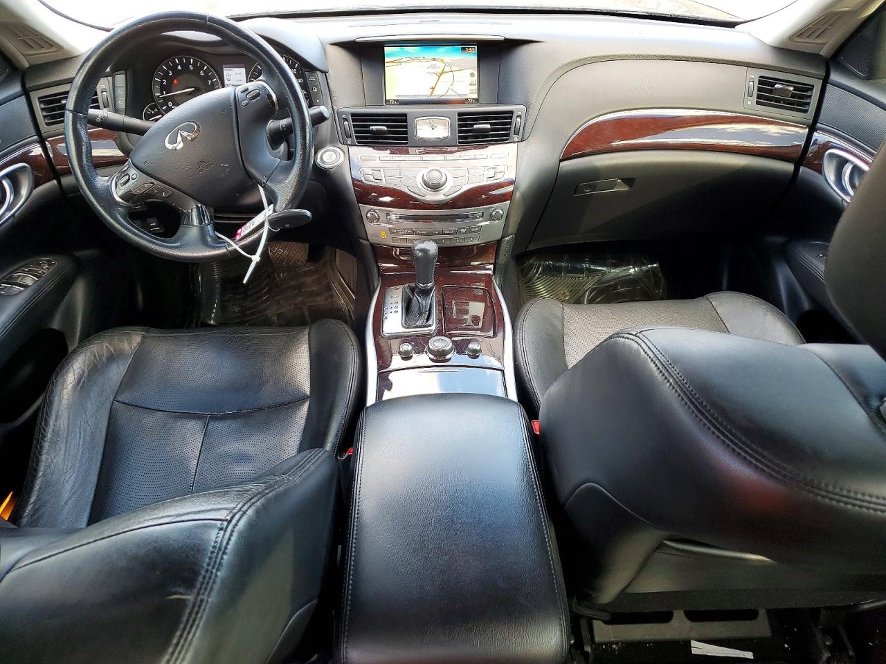 2011 INFINITI M37 photo 8