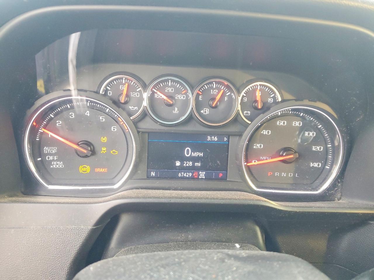 2019 CHEVROLET SILVERADO K1500 LT photo 9