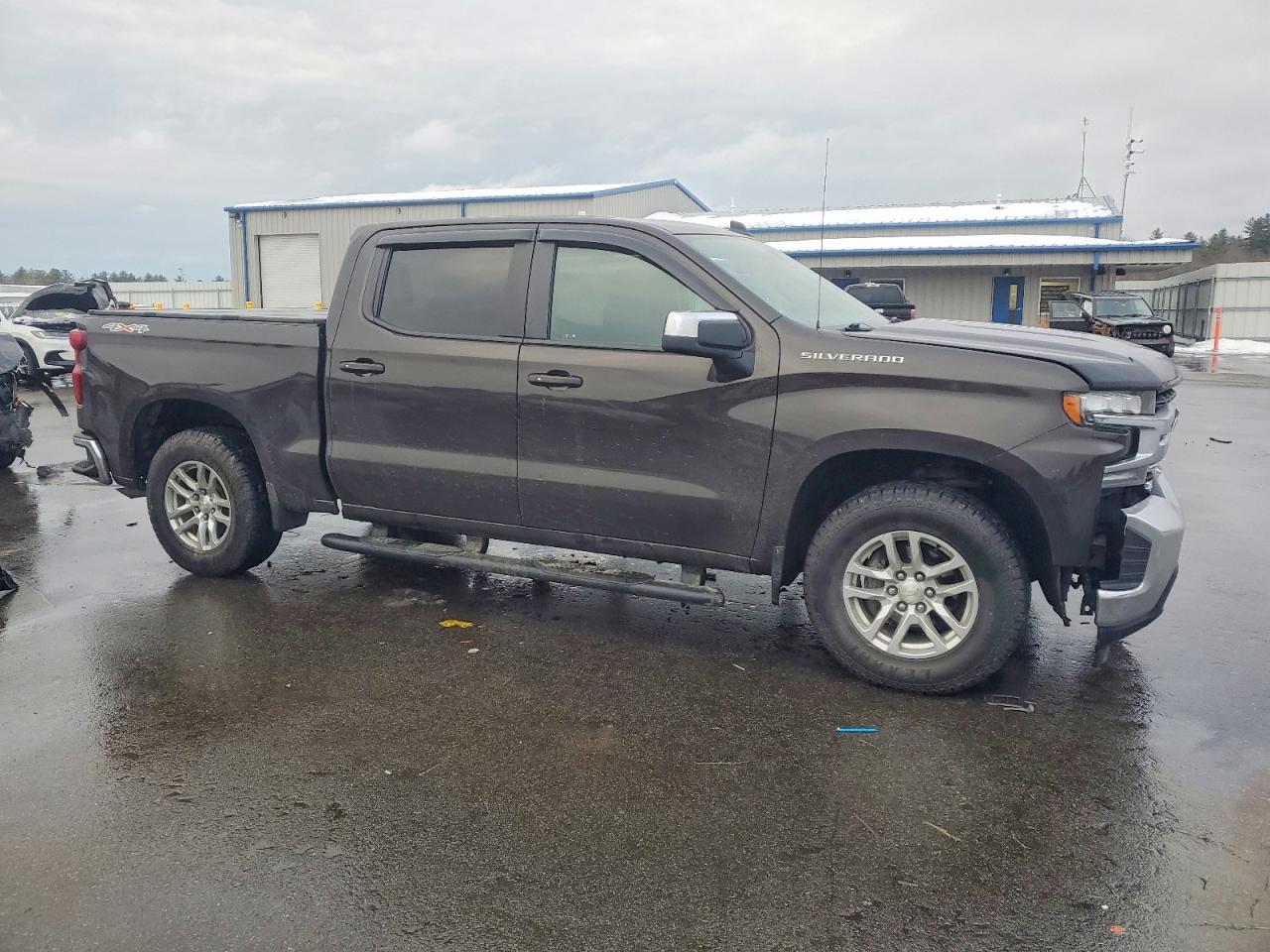 2019 CHEVROLET SILVERADO K1500 LT photo 4