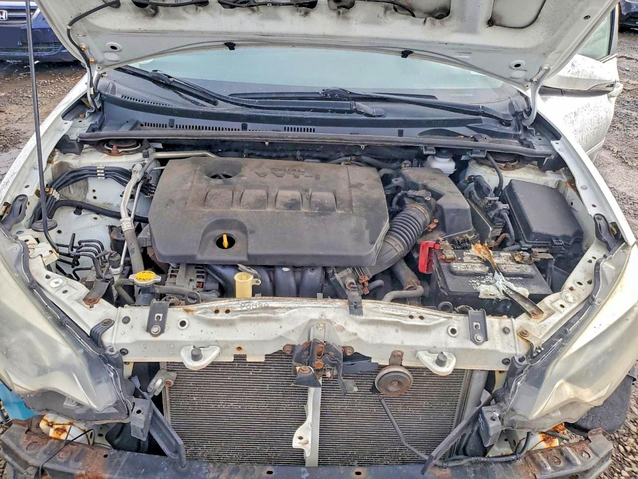 2015 TOYOTA COROLLA L photo 11
