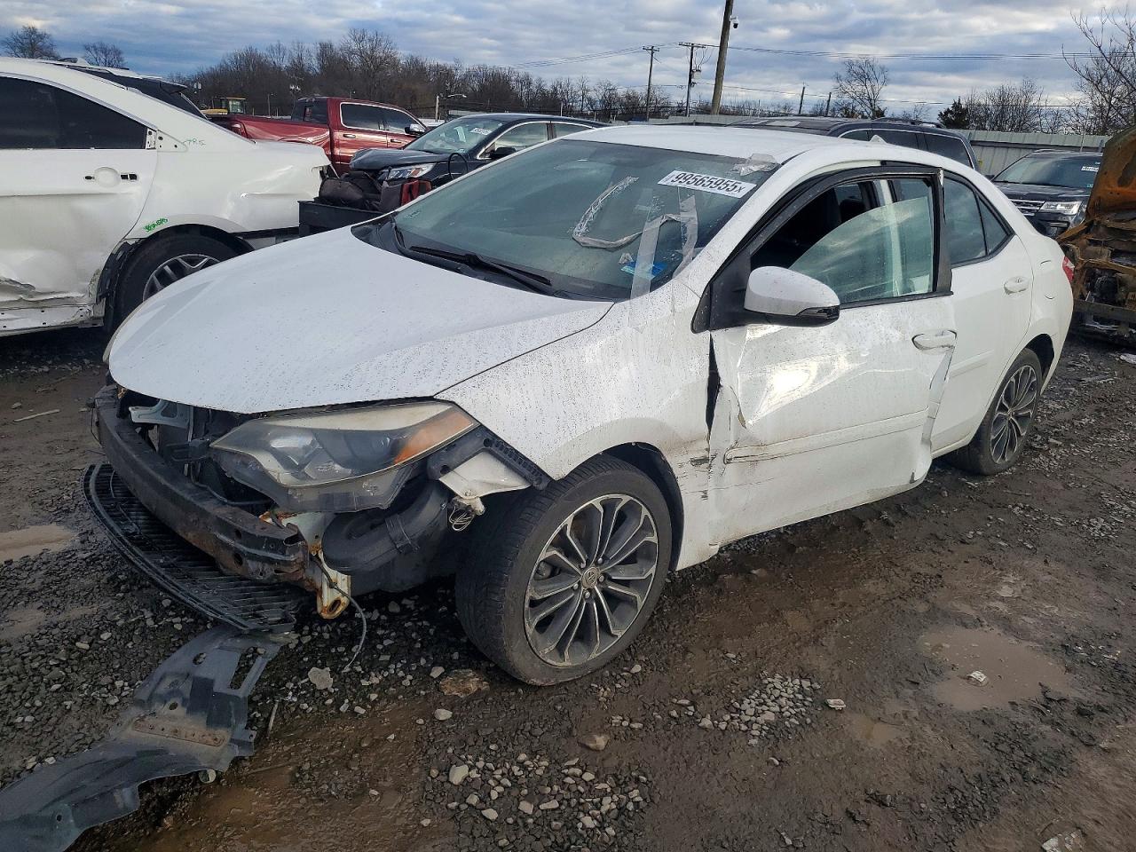 2015 TOYOTA COROLLA
