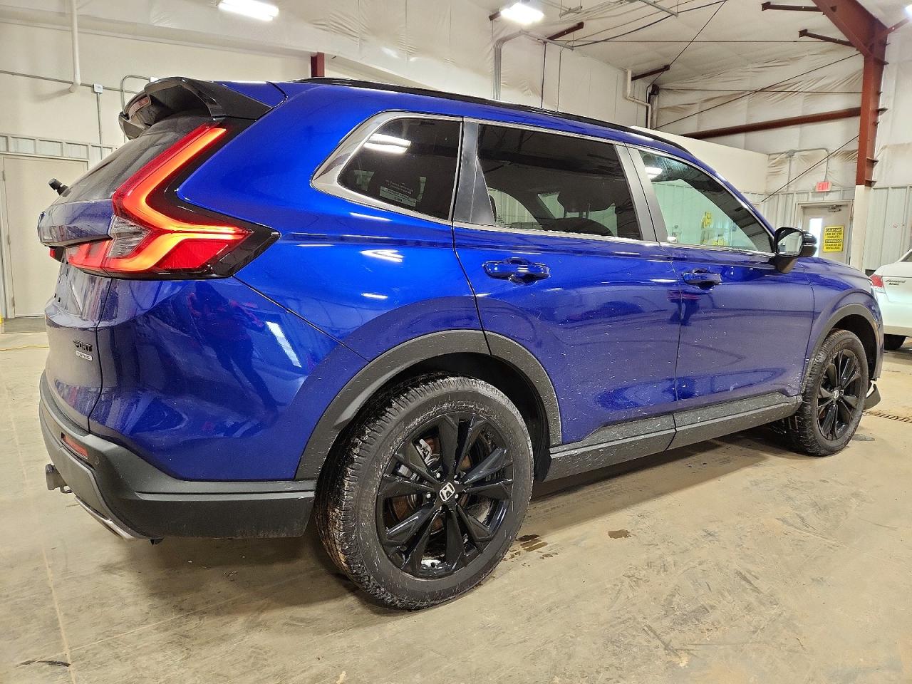 2025 HONDA CR-V SPORT TOURING photo 3
