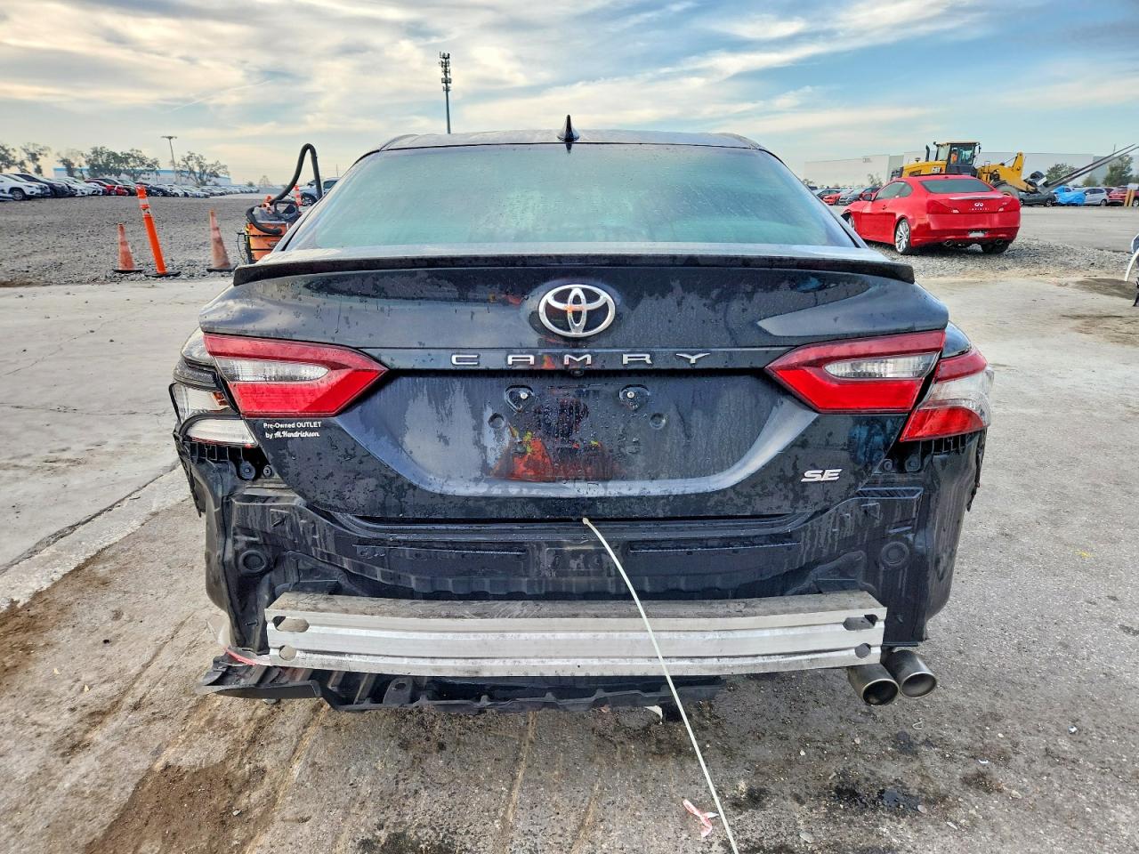 2022 TOYOTA CAMRY SE photo 6