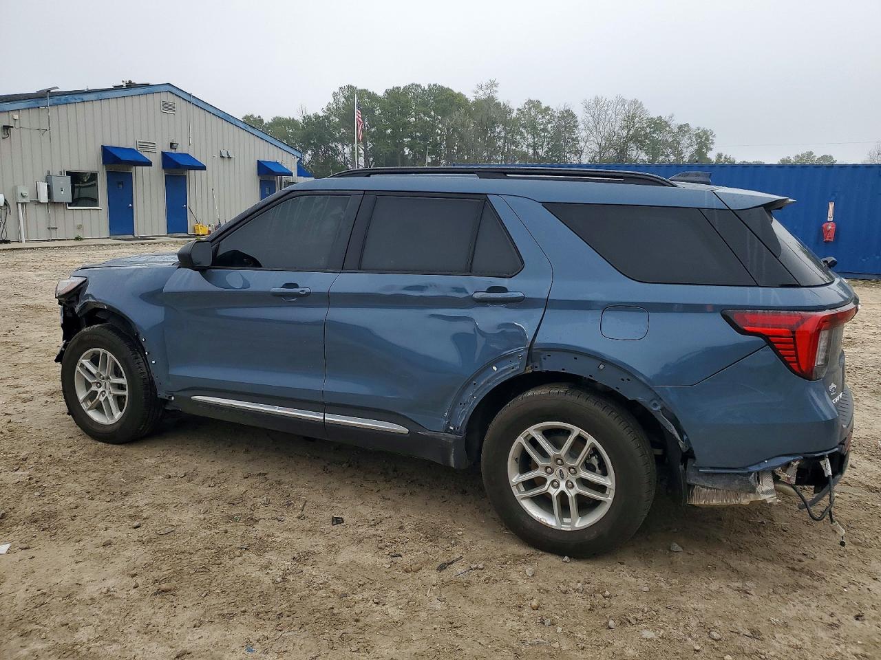 2025 FORD EXPLORER ACTIVE photo 2