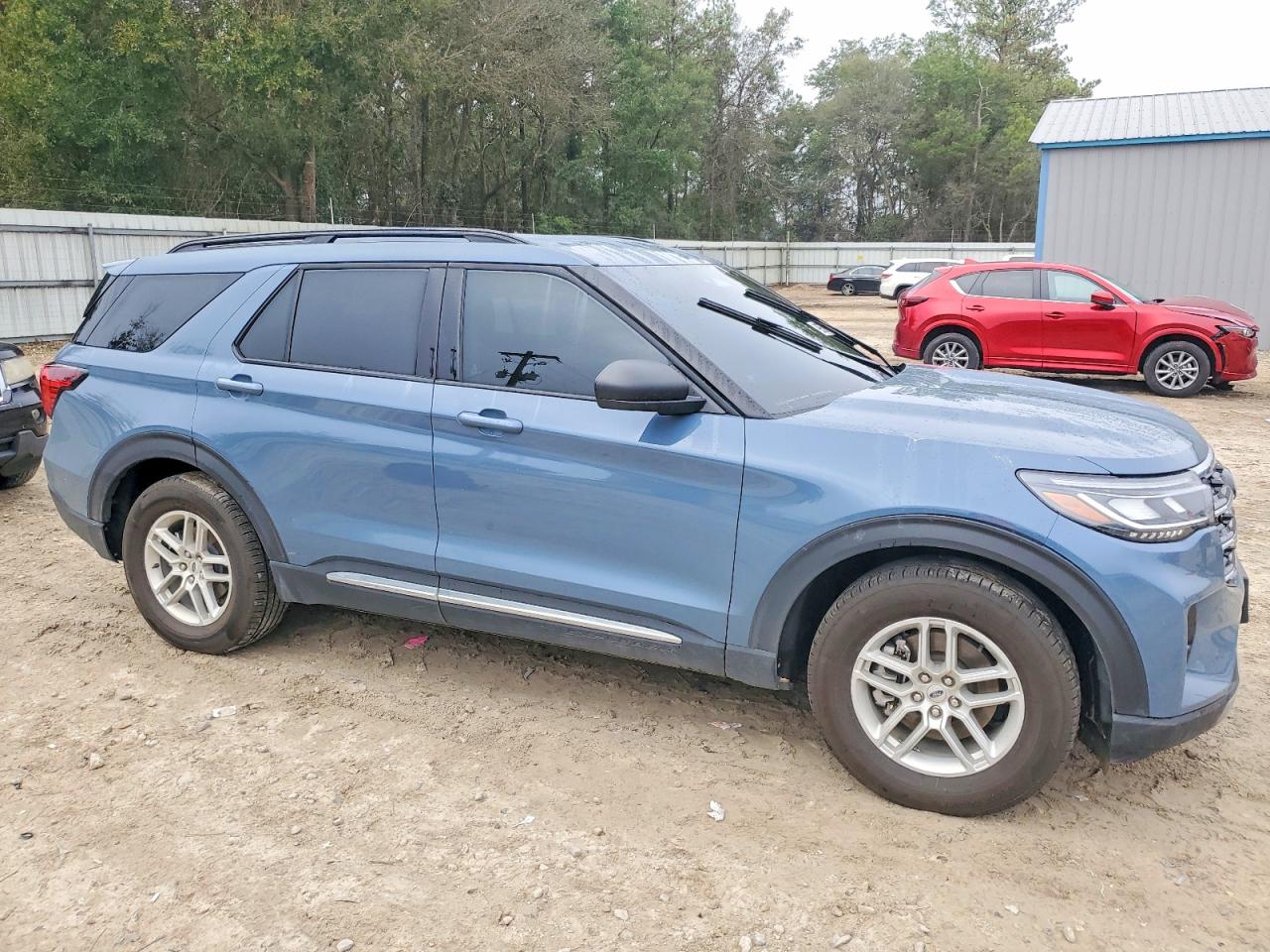 2025 FORD EXPLORER ACTIVE photo 4