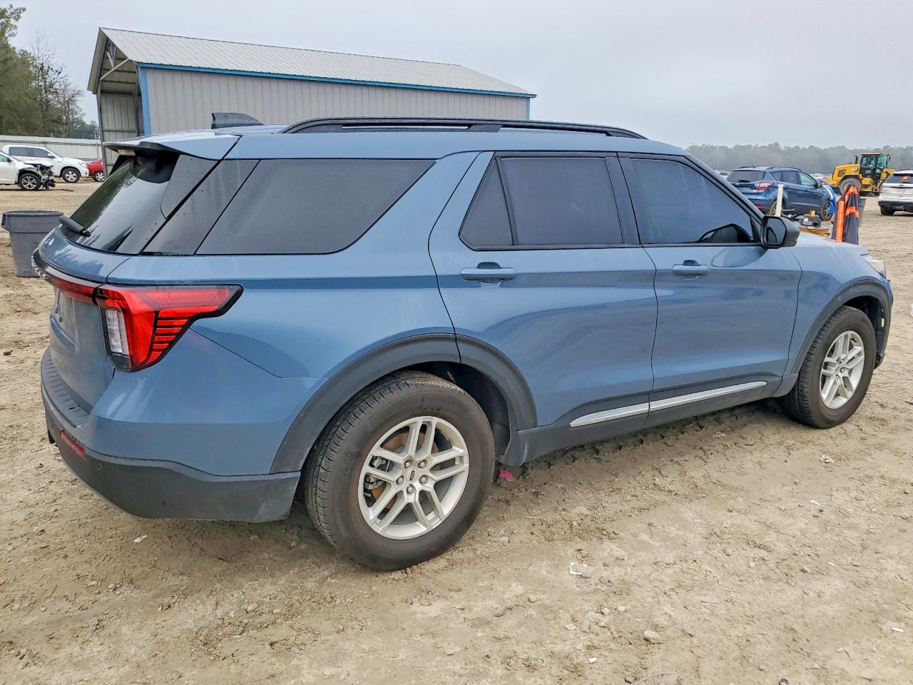 2025 FORD EXPLORER ACTIVE photo 3