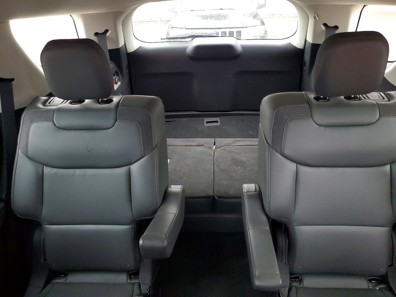 2025 FORD EXPLORER ACTIVE photo 10